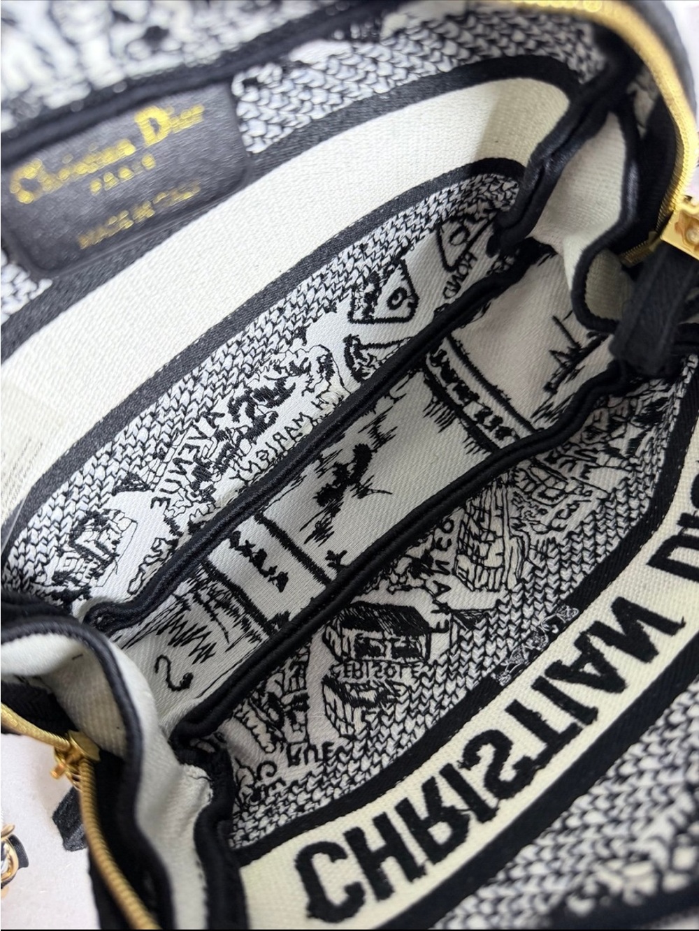 Dior Black and White Christian Dior Logo Crossbody Bag - Picture 6 of 8
